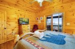 Yogi`s Retreat - Upper Level King Master Bedroom with Private Balcony